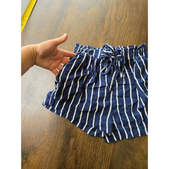 Ambiance Apparel Black/White Striped Paper Bag Shorts High Waist With Tie Size S - Picture 3 of 5